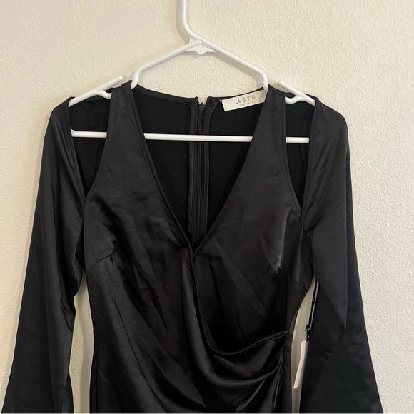 ASTR The Label Shoulder Cutout Long Sleeve Satin Mini Black Dress NWT - Picture 6 of 10